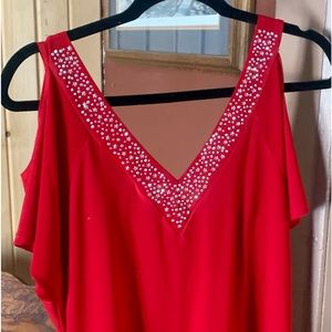 Cold shoulder top XL